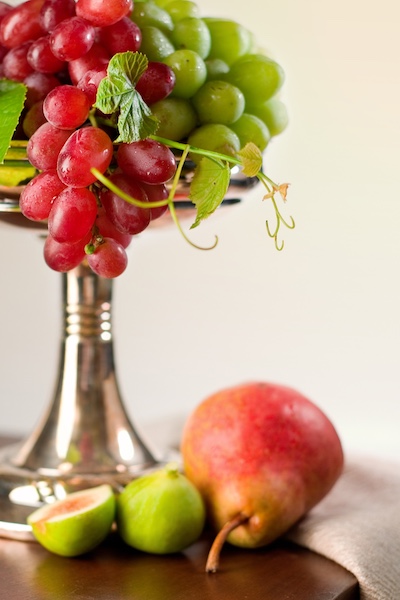 grapes-pedestal grapes on a pedestal