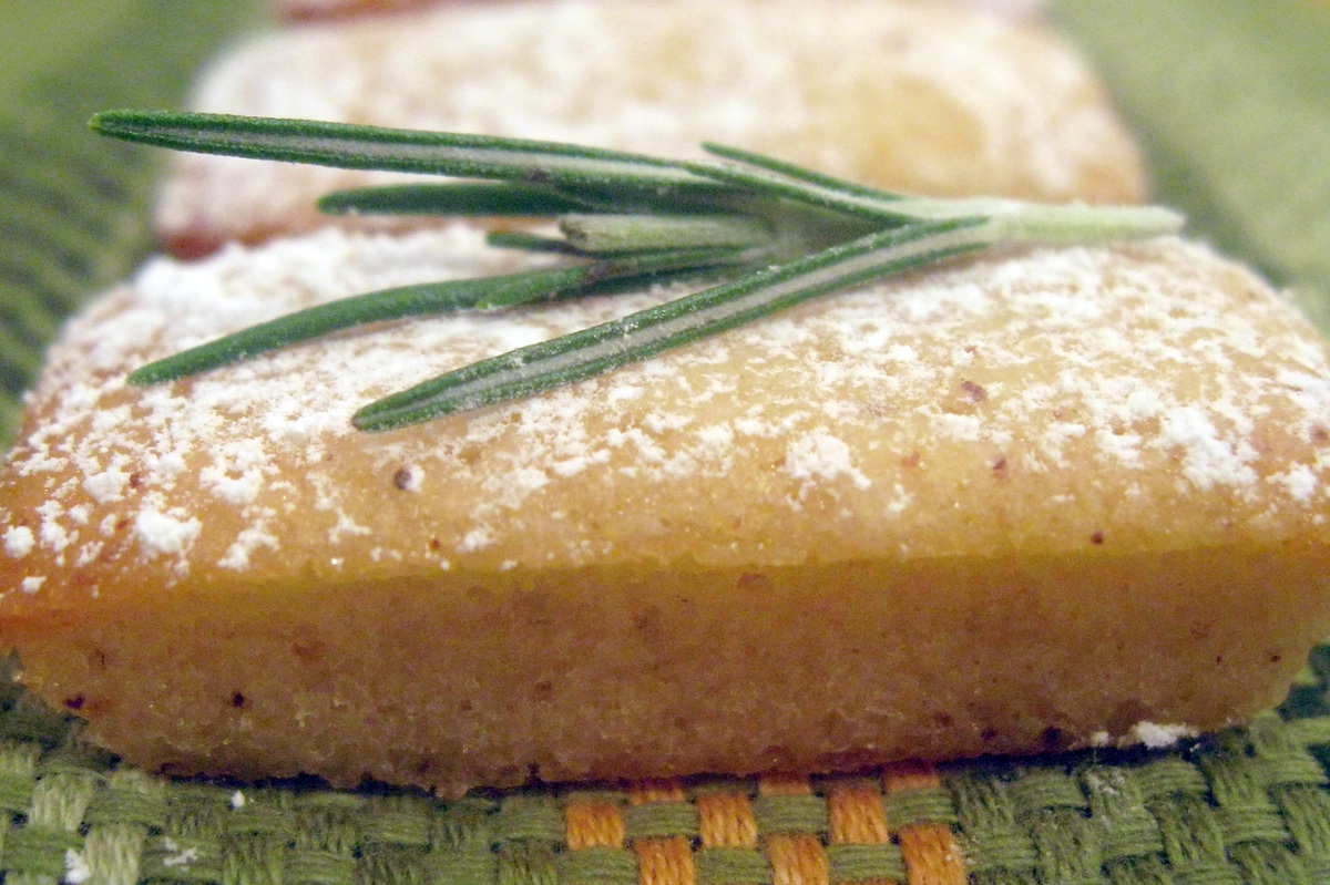 rosemary corn financiers